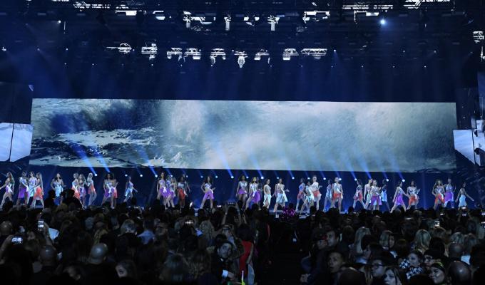 Desfile de reinas en Miss Universo 2019