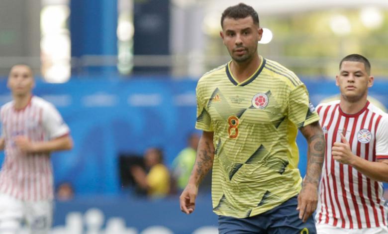 Edwin Cardona jugando con la Selección Colombia 