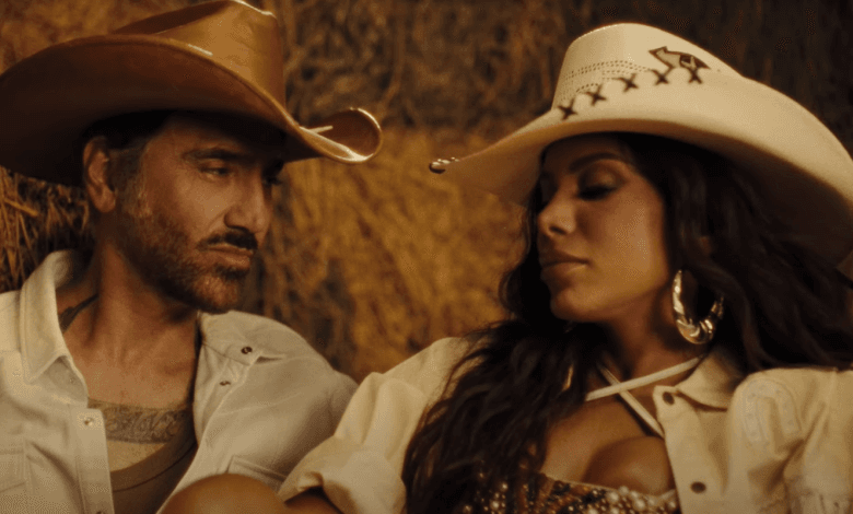 Alejandro Fernández y Anitta en  la canción 'La Tóxica'